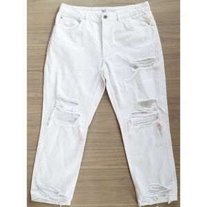 Zara White Distressed High Waisted Rise Jeans Retro 90s Boyfried Ripped Raw Hem